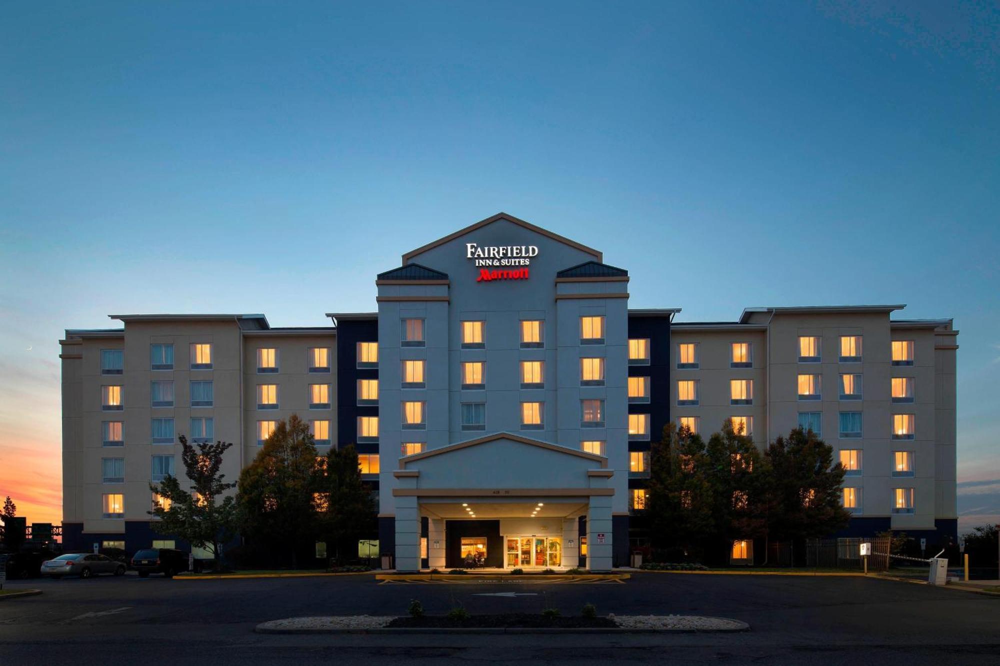 Fairfield Inn & Suites By Marriott Newark Liberty International Airport Exterior foto
