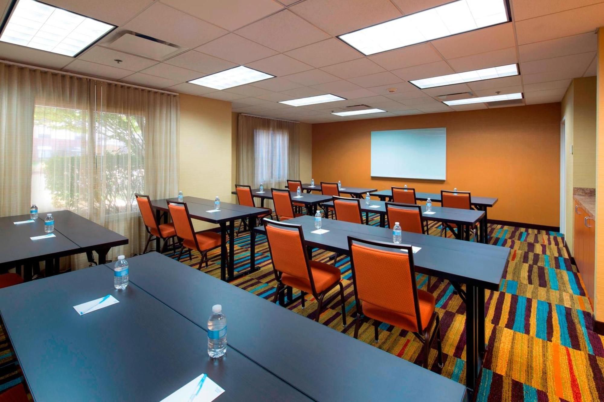 Fairfield Inn & Suites By Marriott Newark Liberty International Airport Exterior foto