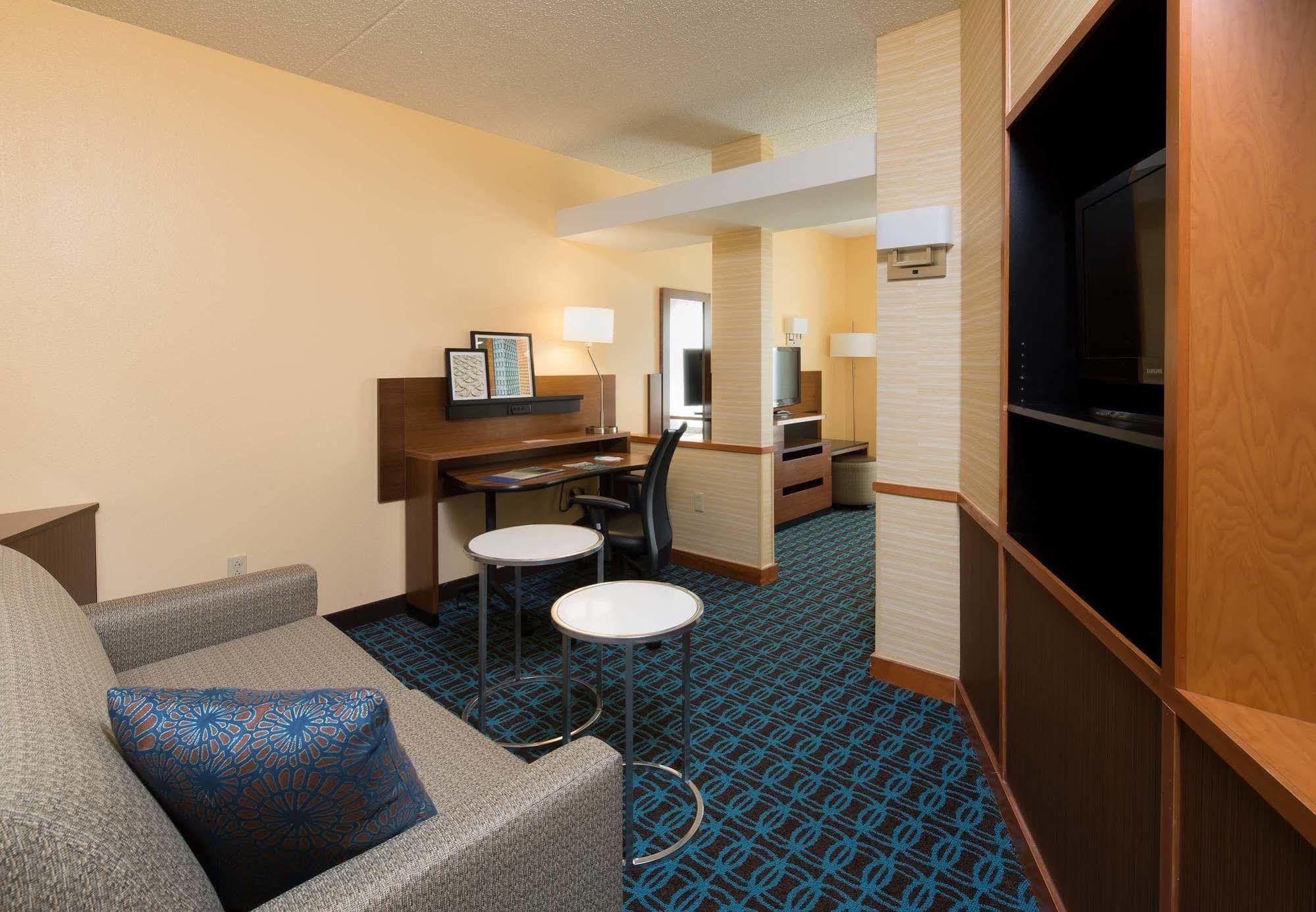 Fairfield Inn & Suites By Marriott Newark Liberty International Airport Exterior foto